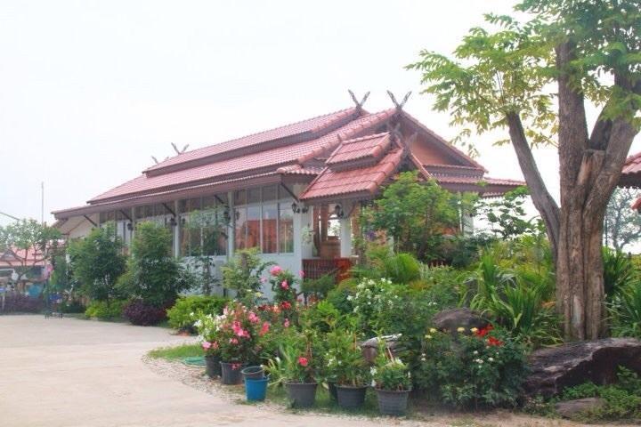 Plaifah Resort Ubon Song Khon Bagian luar foto