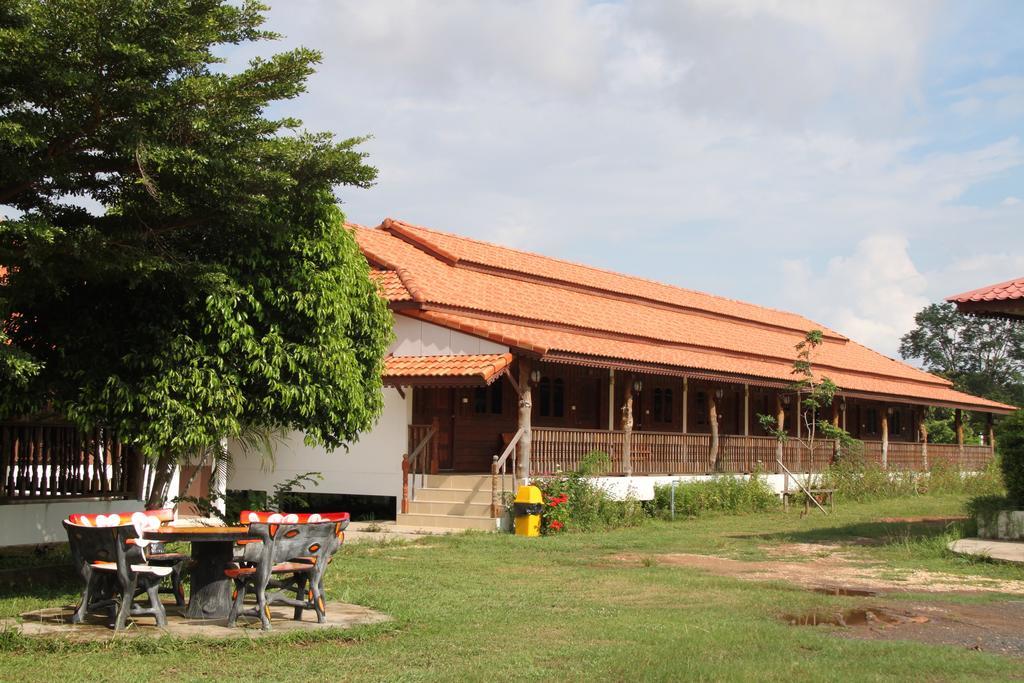 Plaifah Resort Ubon Song Khon Bagian luar foto